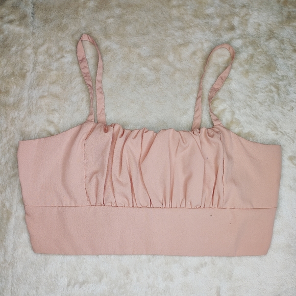 Berrylush Women Solid Pink Sleeveless Pleated Crop Top - Picture 6 of 9